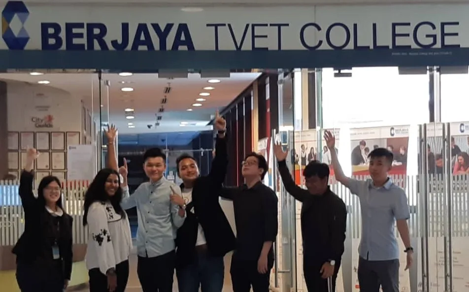 Diploma Reception Services at Berjaya TVET